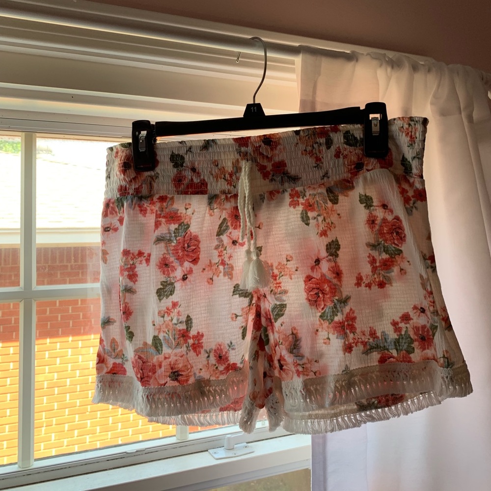 White floral cloth shorts